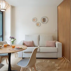 https://apartamentos-joaquin-costa.bilbaohotelsspain.com