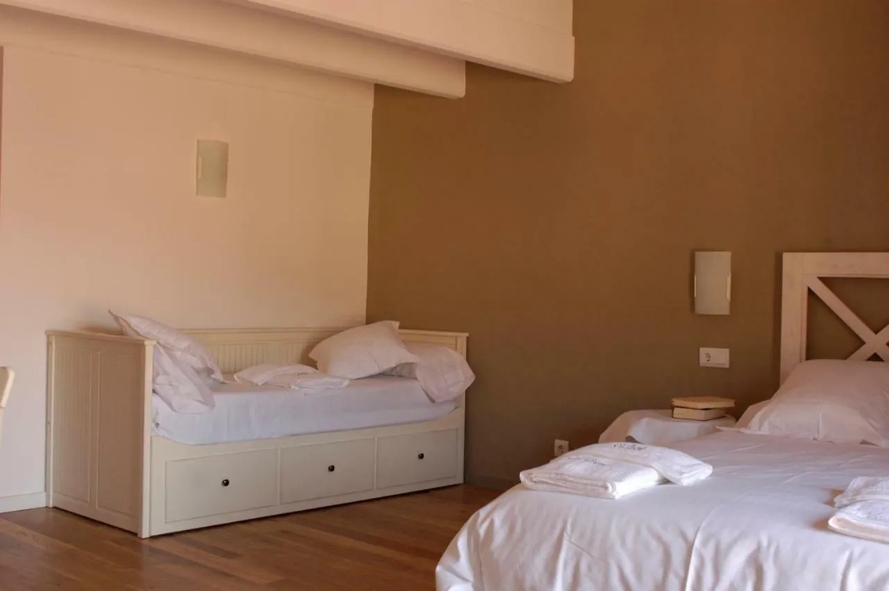 Villa El Castell De La Pobla De Lillet (Adults Only)